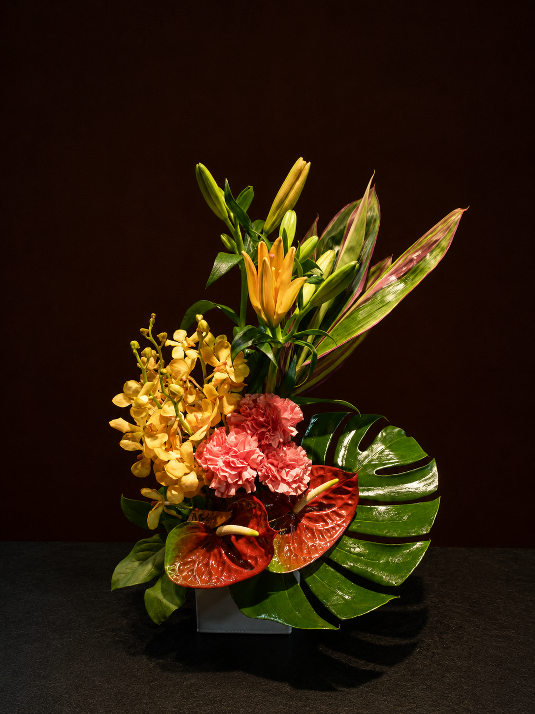 arrangement l-57