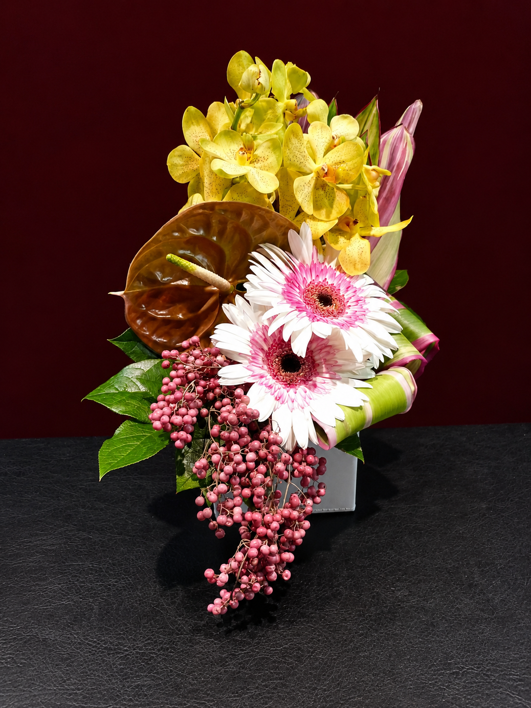 arrangement j-84
